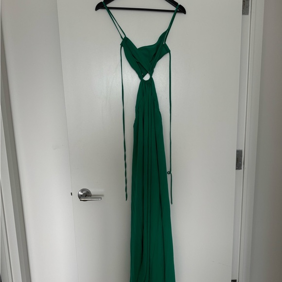 SHEIN Ring Linked Crisscross Green Maxi Dress - Picture 5 of 9
